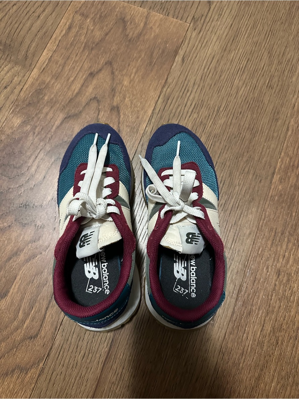 New Balance Womens 237 Runner Sneakers - Teal & Burgundy
